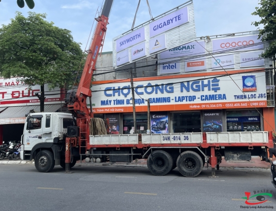 THI CÔNG BIỂN QUẢNG CÁO MÁY TÍNH THIÊN LỘC 
