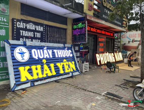 THI CÔNG BIỂN QUẢNG CÁO NHÀ THUỐC KHẢI YÊN