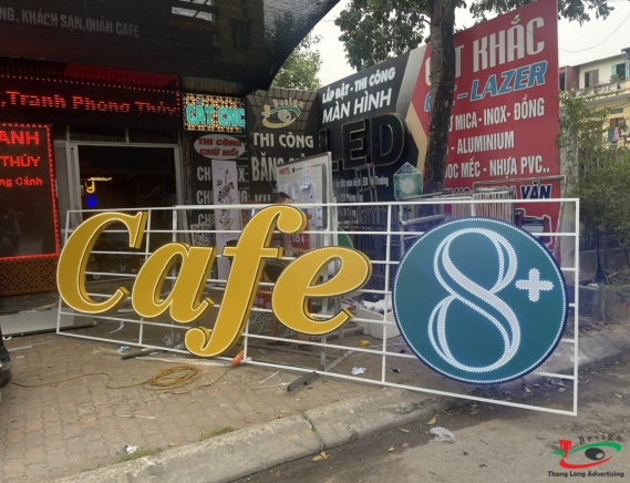 THI CÔNG BIỂN CÀ PHÊ 8+ TẠI PHỐ ẨM THỰC TUỆ TĨNH