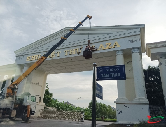 CHỮ INOX CHÂN DỰNG NỔI SANG TRỌNG 