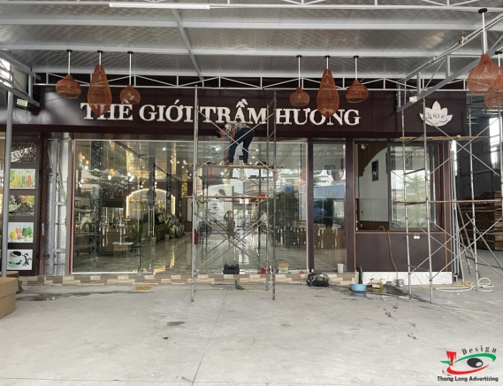 CHỮ INOX CHÂN DỰNG NỔI SANG TRỌNG 