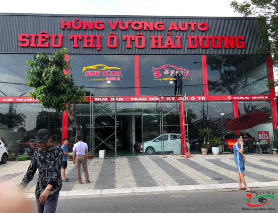 TRANG TRÍ MÔ HÌNH SIÊU XE 