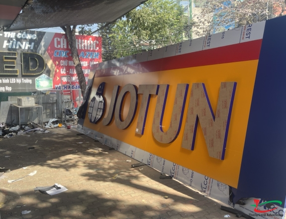 THI CÔNG BIỂN QUẢNG CÁO UY TÍN Ở TẠI CHÍ LINH HẢI DƯƠNG