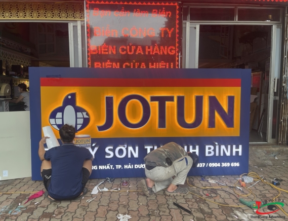 THI CÔNG BIỂN QUẢNG CÁO UY TÍN Ở TẠI CHÍ LINH HẢI DƯƠNG