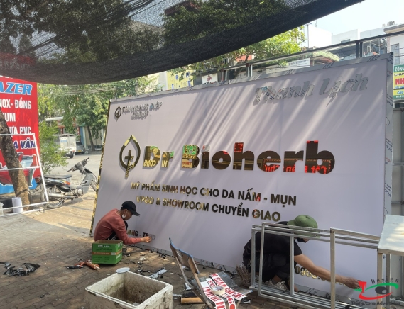 Mẫu biển quảng cáo spa