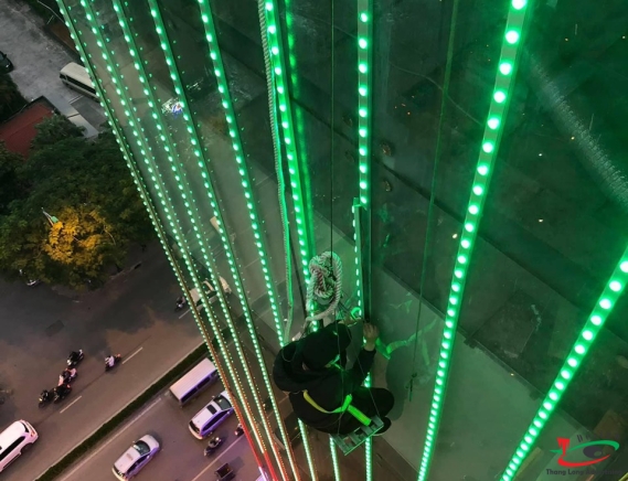 ĐÈN LED ĐA SẮC MÀU
