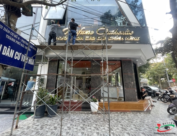   MẪU BIỂN QUẢNG CÁO CHỮ INOX CẮT LỌNG