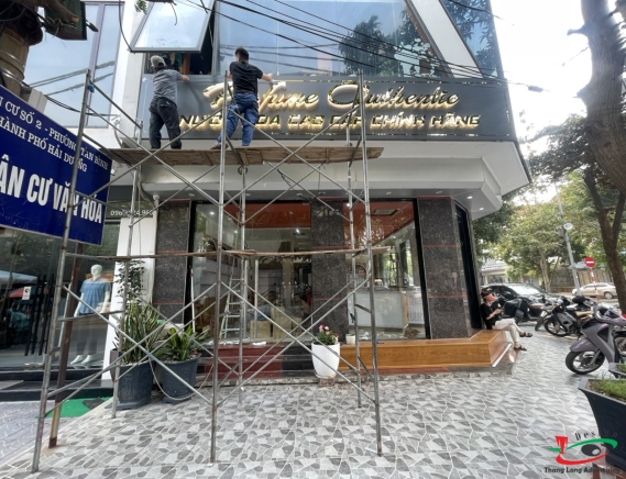   MẪU BIỂN QUẢNG CÁO CHỮ INOX CẮT LỌNG