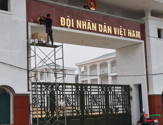  MẪU BIỂN QUẢNG CÁO CHỮ INOX KHÔNG HAN RỈ