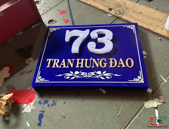 BIỂN SỐ NHÀ CÓ CỜ VIỆT NAM