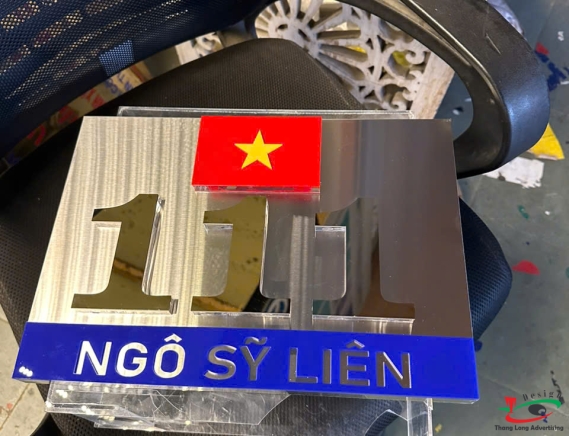 THI CÔNG LÀM BIỂN SỐ NHÀ ĐẸP ĐỘC ĐÁO SANG TRỌNG Ở HẢI DƯƠNG 