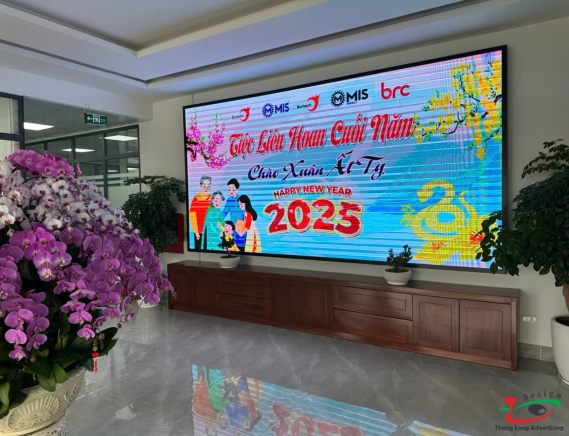 THI CÔNG MÀN HÌNH LED CÔNG TY Ở KHU CÔNG NGHIỆP CHẾ XUẤT HẢI DƯƠNG 