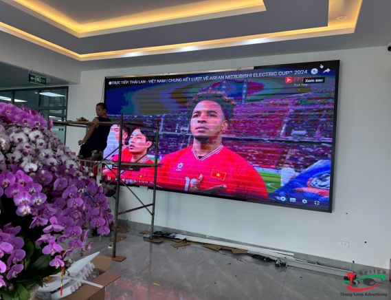 THI CÔNG MÀN HÌNH LED CÔNG TY Ở KHU CÔNG NGHIỆP CHẾ XUẤT HẢI DƯƠNG 