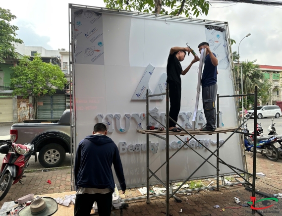 BIỂN PHUN THÊU THẨM MỸ