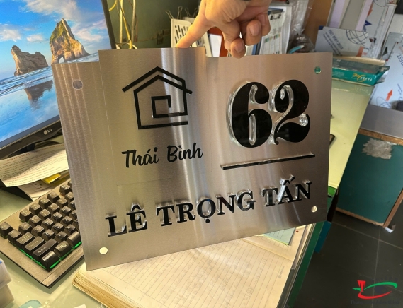 BIỂN SỐ NHÀ CÓ CỜ VIỆT NAM