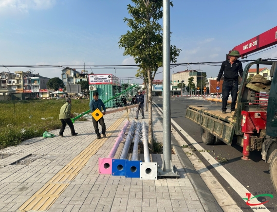 THI CÔNG ĐÈN LED CÂY THÔNG Ở KHU ĐÔ THỊ HẢI DƯƠNG