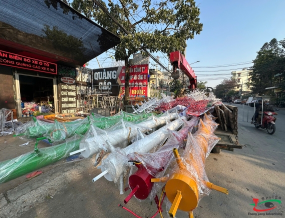 THI CÔNG ĐÈN LED CÂY THÔNG Ở KHU ĐÔ THỊ HẢI DƯƠNG